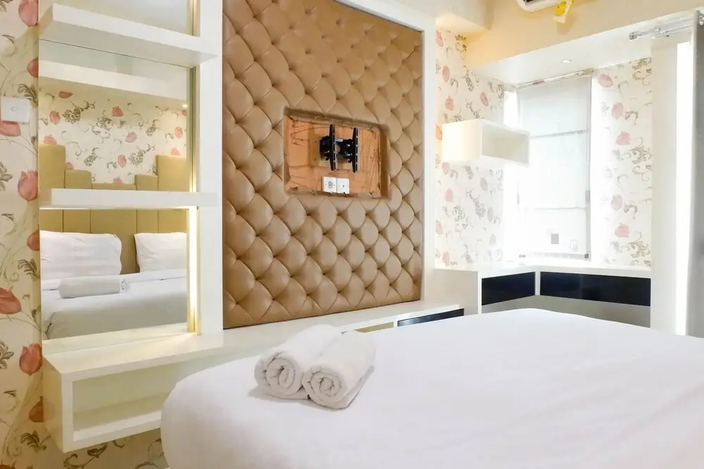 Сурабая: Spacious And Wonderful 2Br At Tanglin Supermall Mansion Apartment