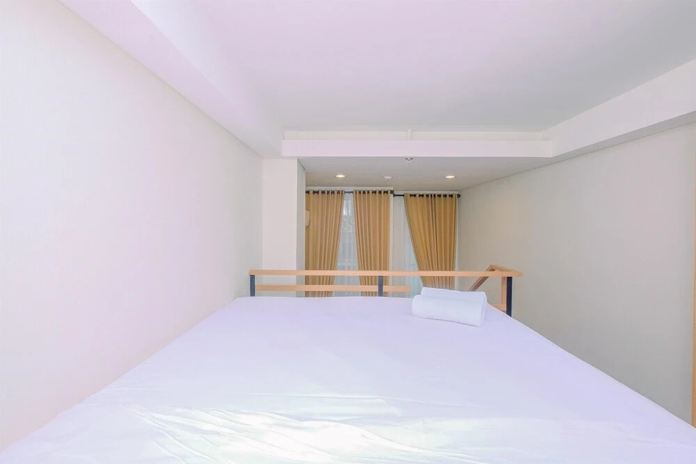 Джакарта: Elegant And Comfy Studio Loft Apple 1 Condovilla Apartment