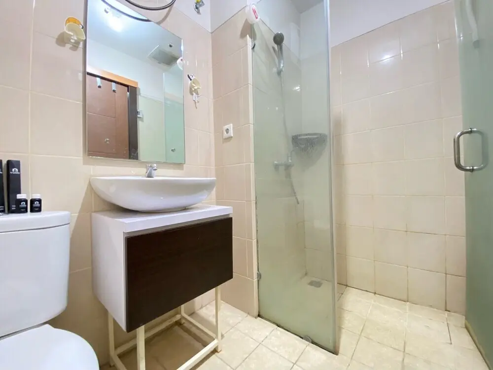 Бандунг: Spacious And Tidy 1Br Apartment At Sudirman Suites Bandung