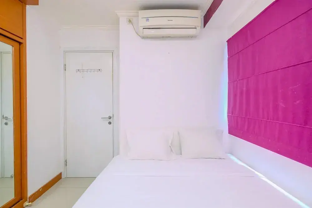 Джакарта: Comfy 2Br At Green Pramuka City Apartment