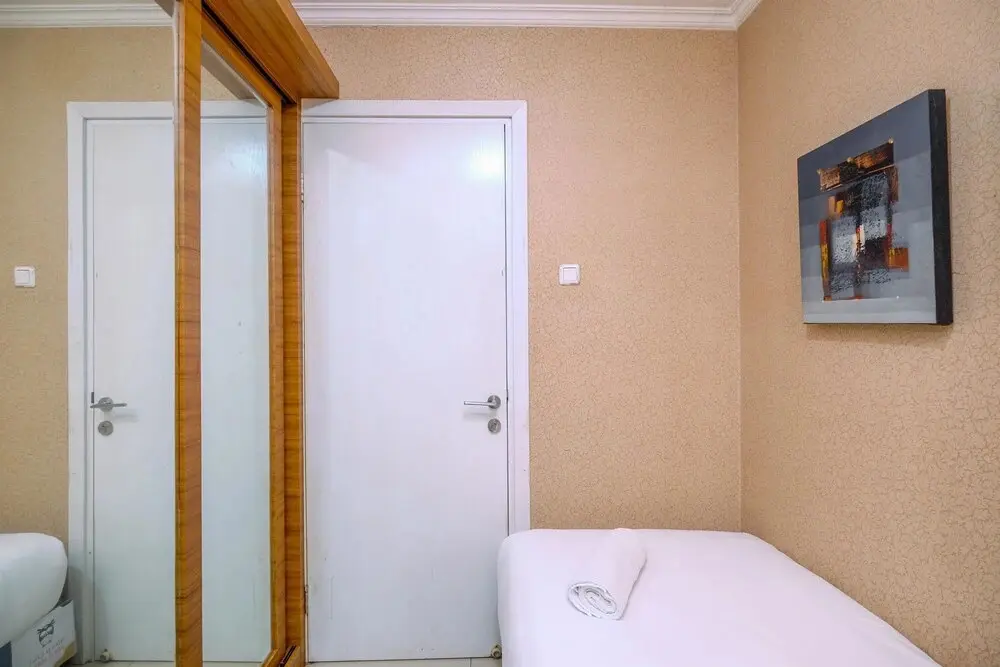 Джакарта: Comfy 2Br At Green Pramuka City Apartment