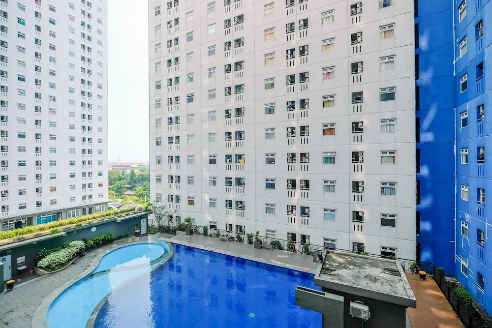 Джакарта: Comfy 2Br At Green Pramuka City Apartment
