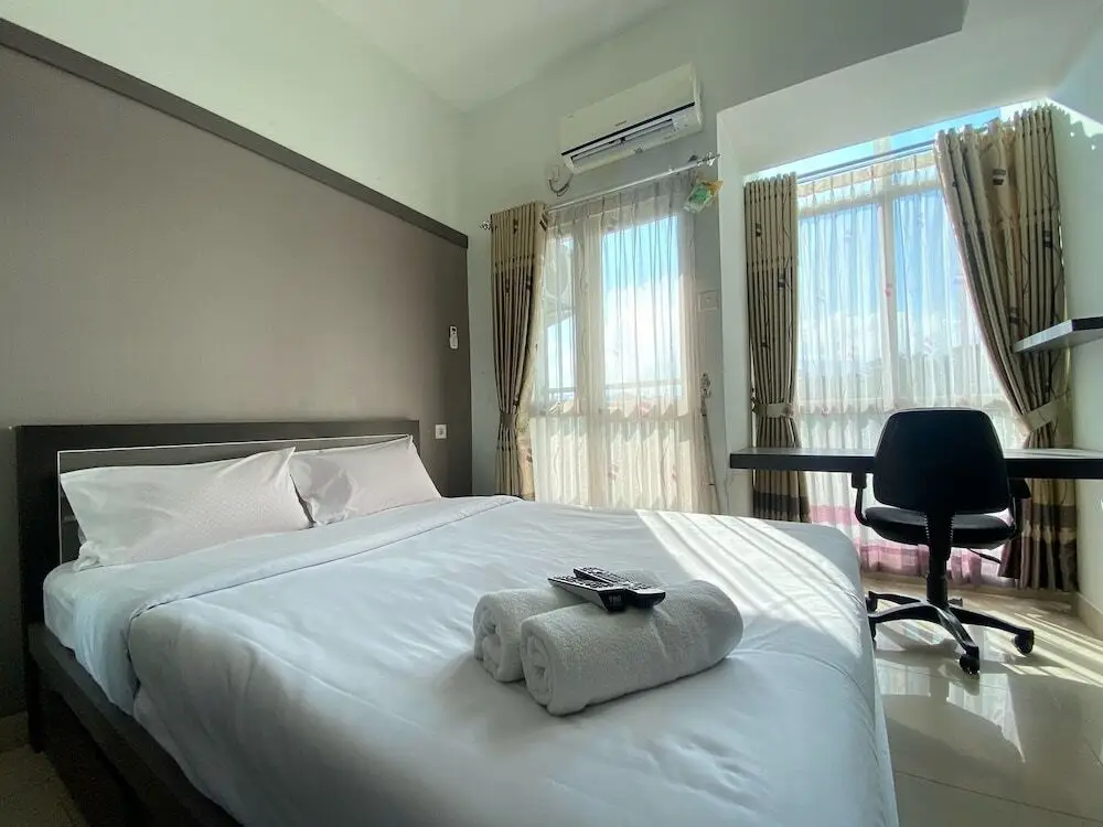 Сумеданг: Cozy Furnished Studio At Taman Melati Jatinangor Apartment