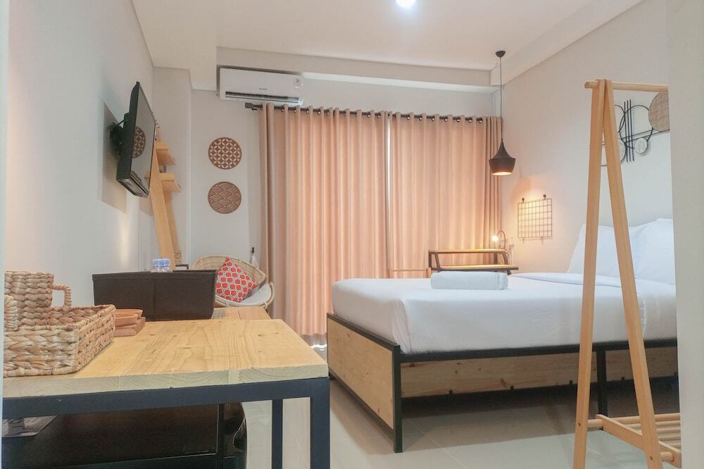 Ngaglik: Cozy Studio At Patraland Amarta Apartment