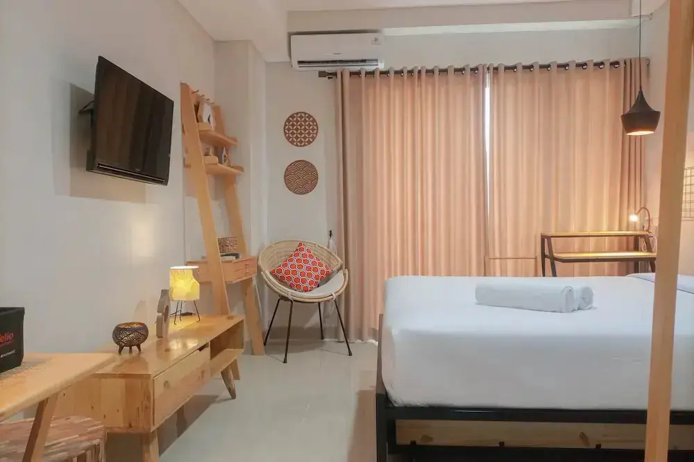 Ngaglik: Cozy Studio At Patraland Amarta Apartment