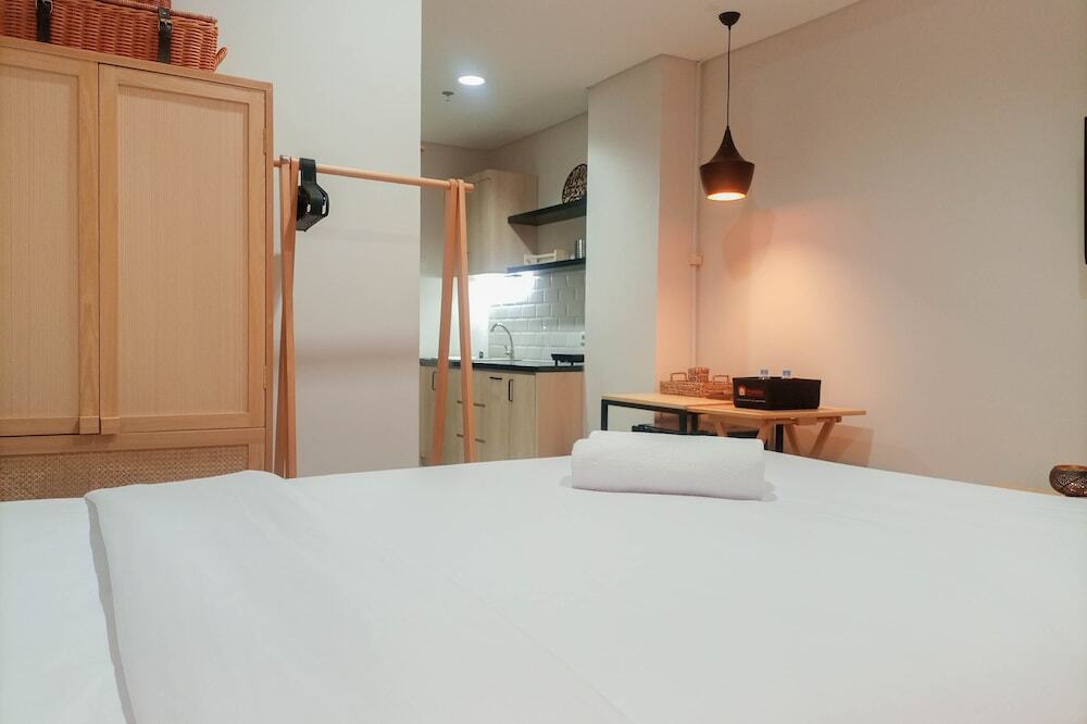 Ngaglik: Cozy Studio At Patraland Amarta Apartment