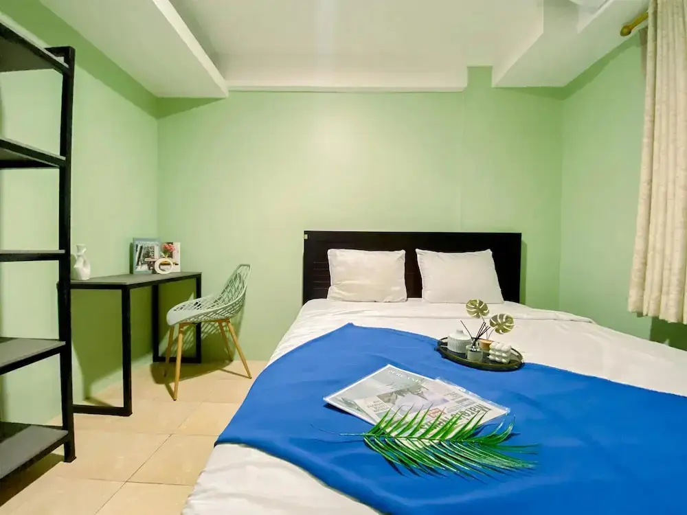 Джакарта: Warm And Comfort Stay 2Br At Green Park View Apartment