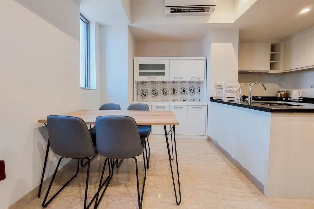 Legok: Comfort 2Br At Branz Bsd City Apartment