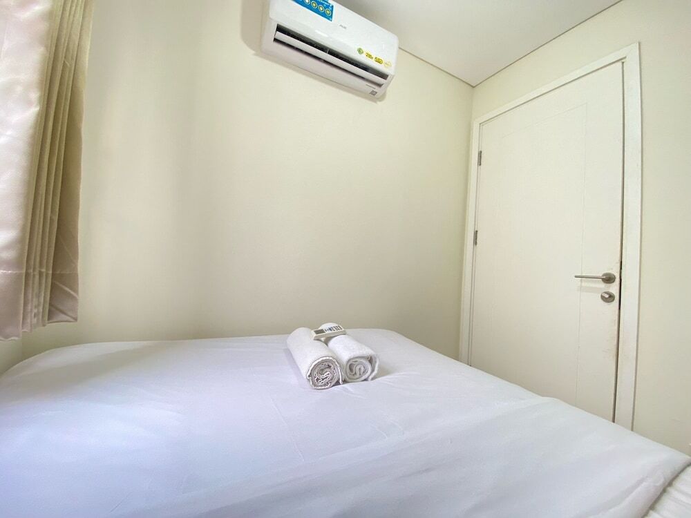 Бандунг: Artsy 2Br Apartment At Parahyangan Residence