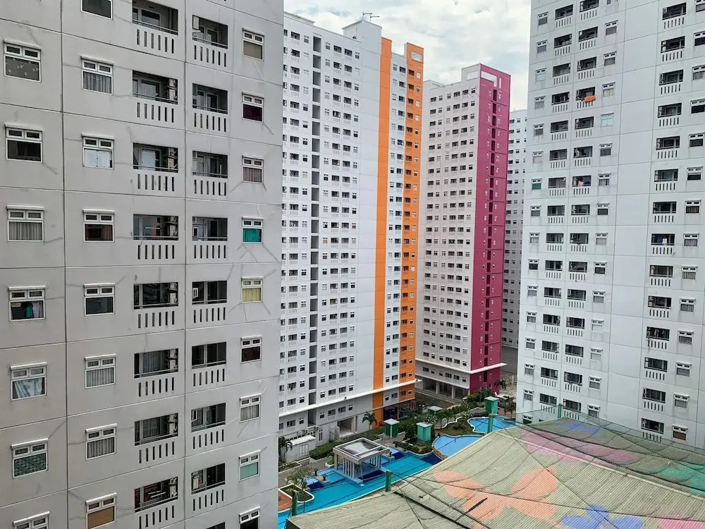Джакарта: Homey And Tidy Studio At Green Pramuka City Apartment