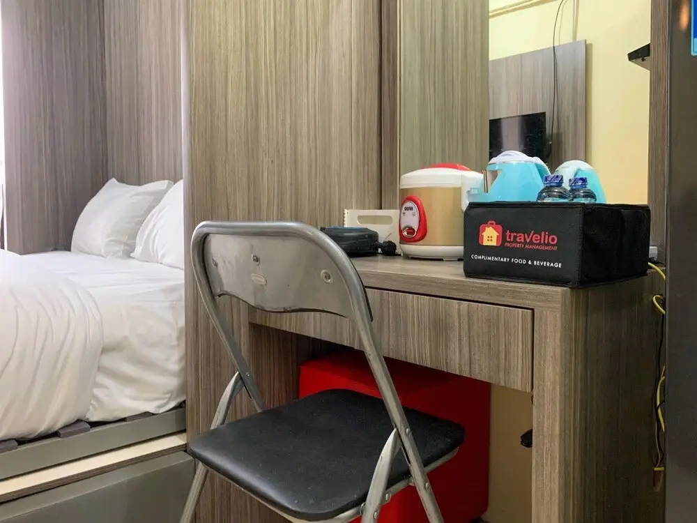 Джакарта: Homey And Tidy Studio At Green Pramuka City Apartment