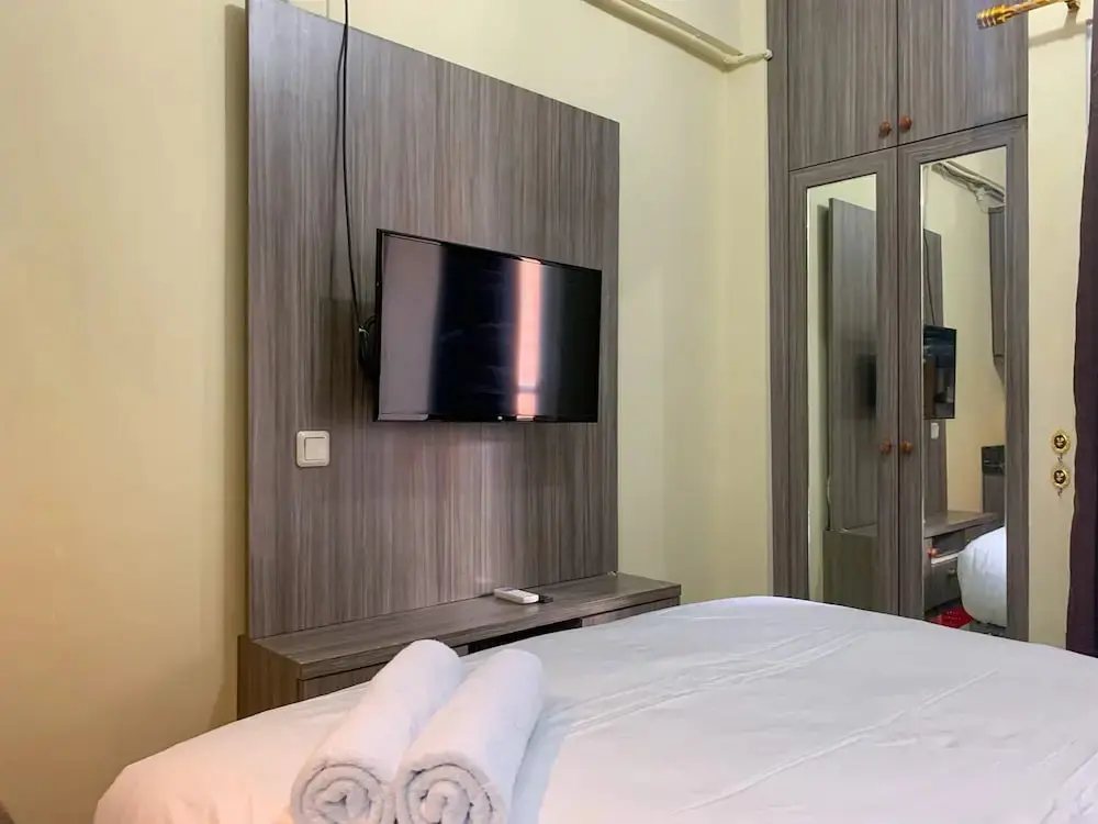 Джакарта: Homey And Tidy Studio At Green Pramuka City Apartment