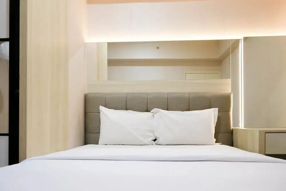 Сурабая: Spacious 2Br Apartment With Access Mall At Tanglin Supermall Mansion