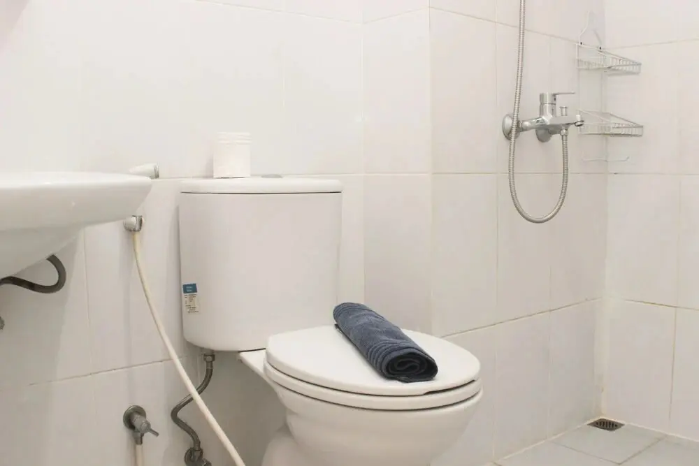 Бекаси: Homey And Nice 2Br At Patraland Urbano Apartment