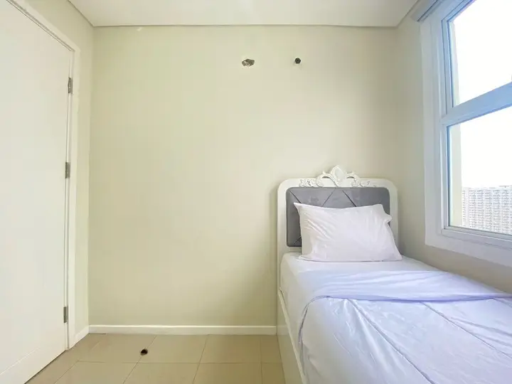 Бандунг: Spacious 2Br Apartment At Parahyangan Residence