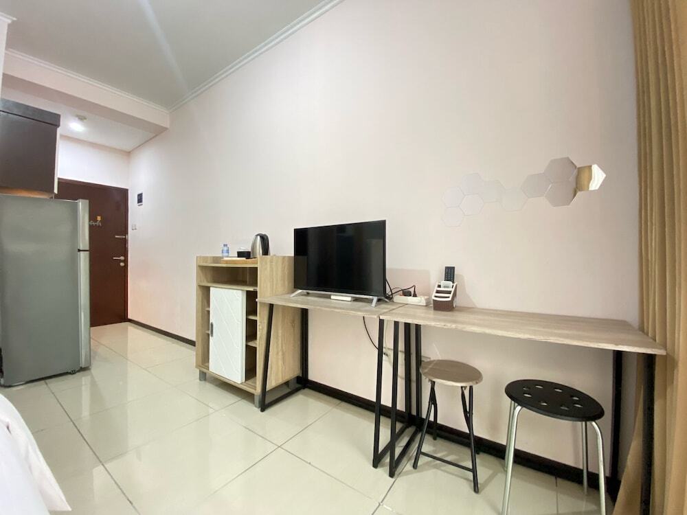 Бандунг: Cozy Living Studio At Gateway Pasteur Apartment
