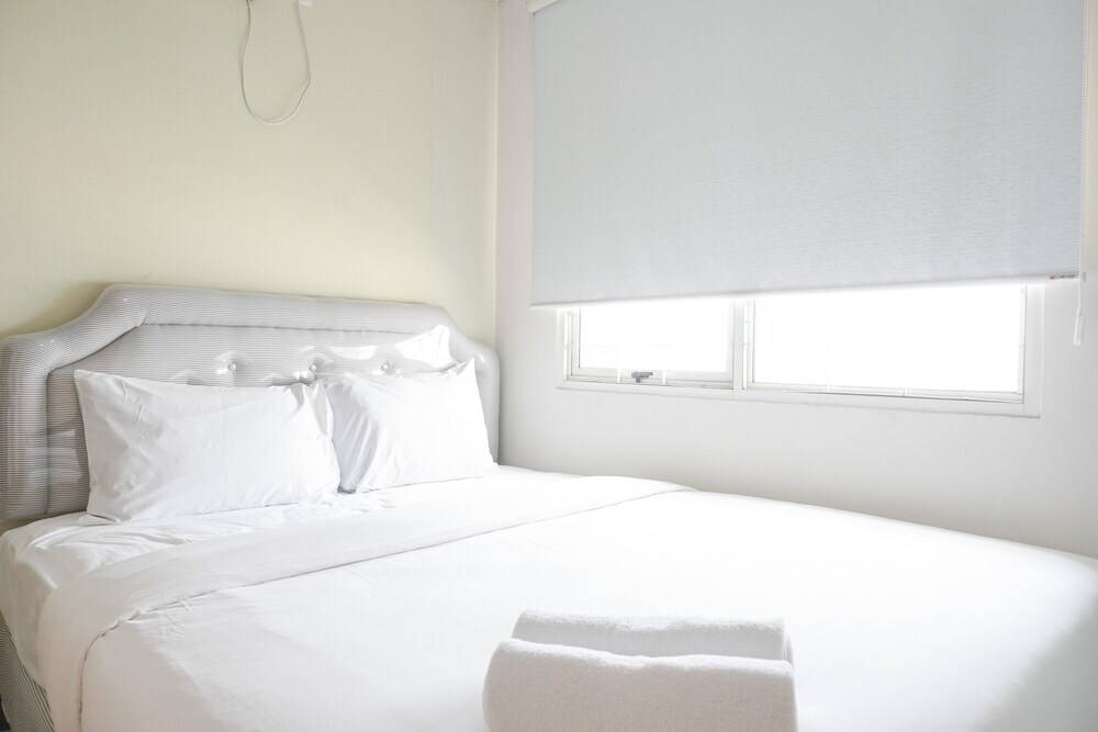 Джакарта: Homey 1Br At Sky Terrace Apartment