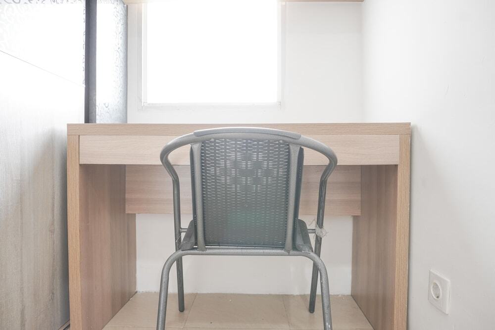 Джакарта: Minimalist And Comfort Studio At Belmont Residence Puri Apartment