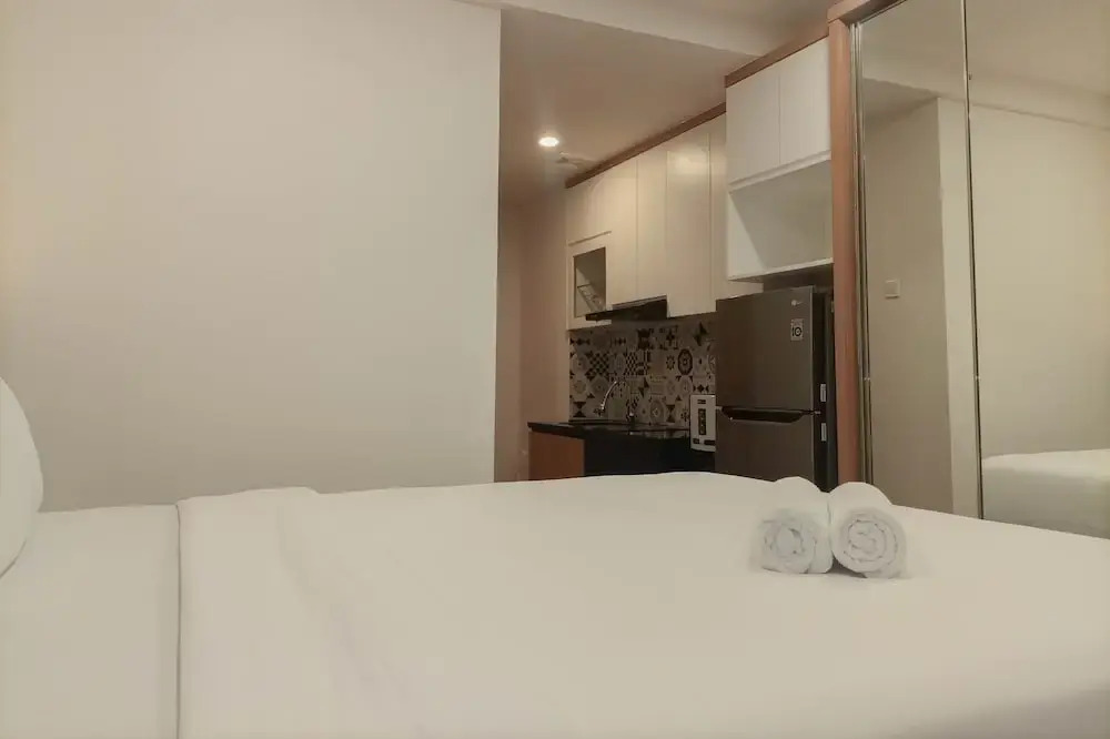 Сурабая: Comfy And Easy Access 2Br Apartment At Tanglin Supermall Mansion