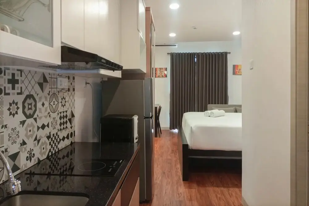 Сурабая: Comfy And Easy Access 2Br Apartment At Tanglin Supermall Mansion
