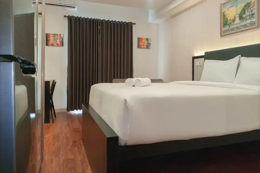 Сурабая: Comfy And Easy Access 2Br Apartment At Tanglin Supermall Mansion