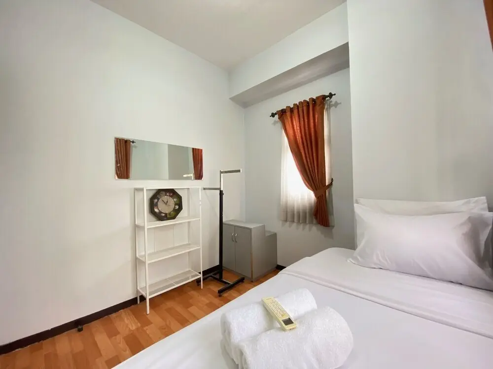 Бандунг: Comfy 2Br Apartment At Suites @Metro