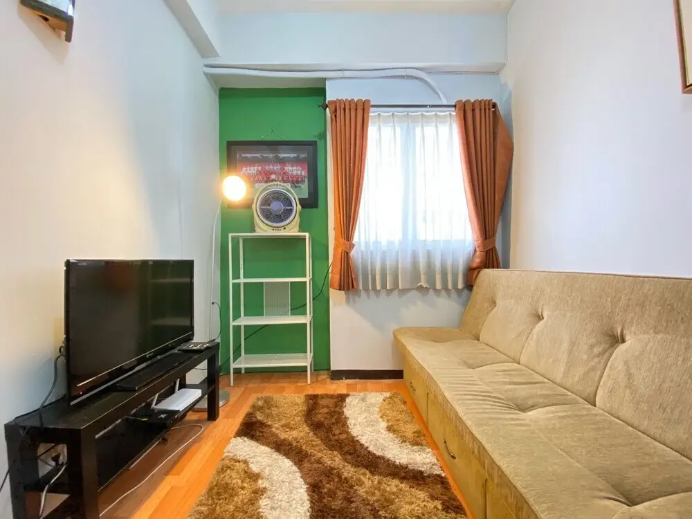 Бандунг: Comfy 2Br Apartment At Suites @Metro