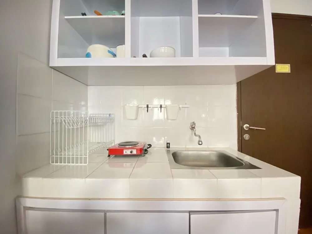 Бандунг: Comfy 2Br Apartment At Suites @Metro