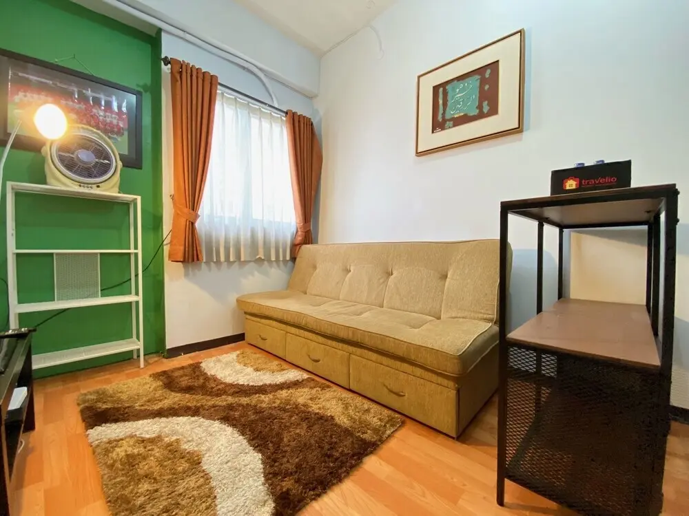 Бандунг: Comfy 2Br Apartment At Suites @Metro