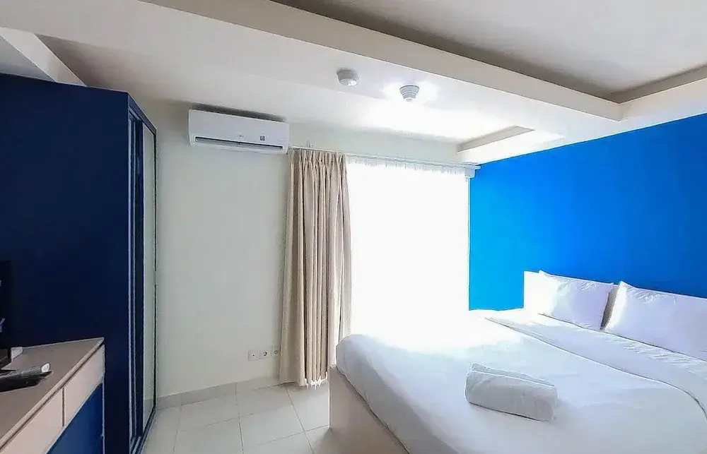 Джакарта: Comfort And Warm Studio Room At Amethyst Kemayoran Apartment