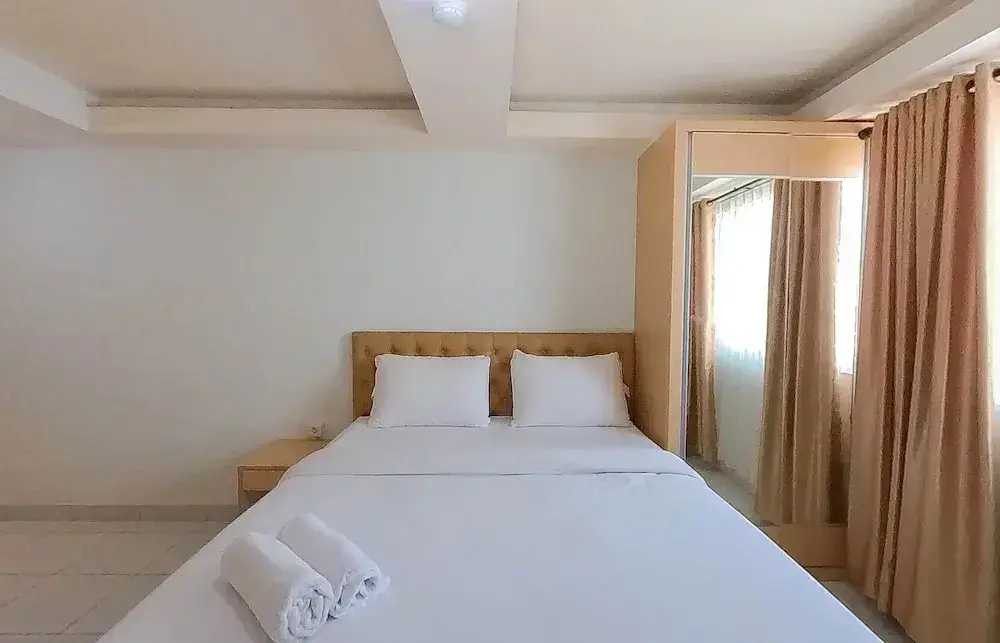 Nice And Comfy Studio At Amethyst Apartment — фото 1