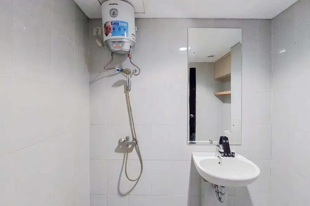 Бандунг: Minimalist Spacious Studio Room At Apartment Galeri Ciumbuleuit 1
