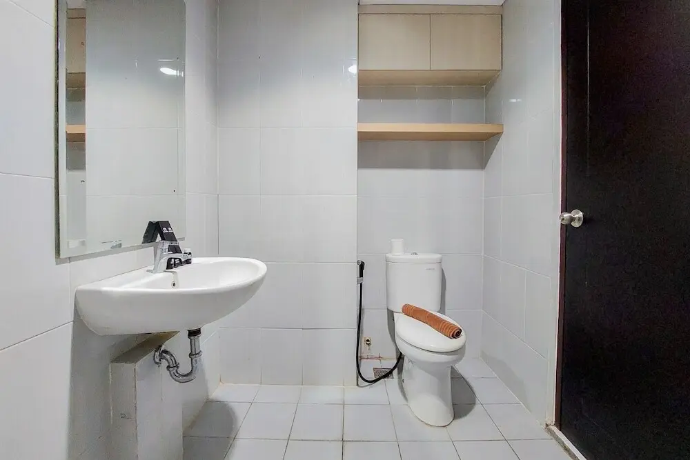 Бандунг: Minimalist Spacious Studio Room At Apartment Galeri Ciumbuleuit 1