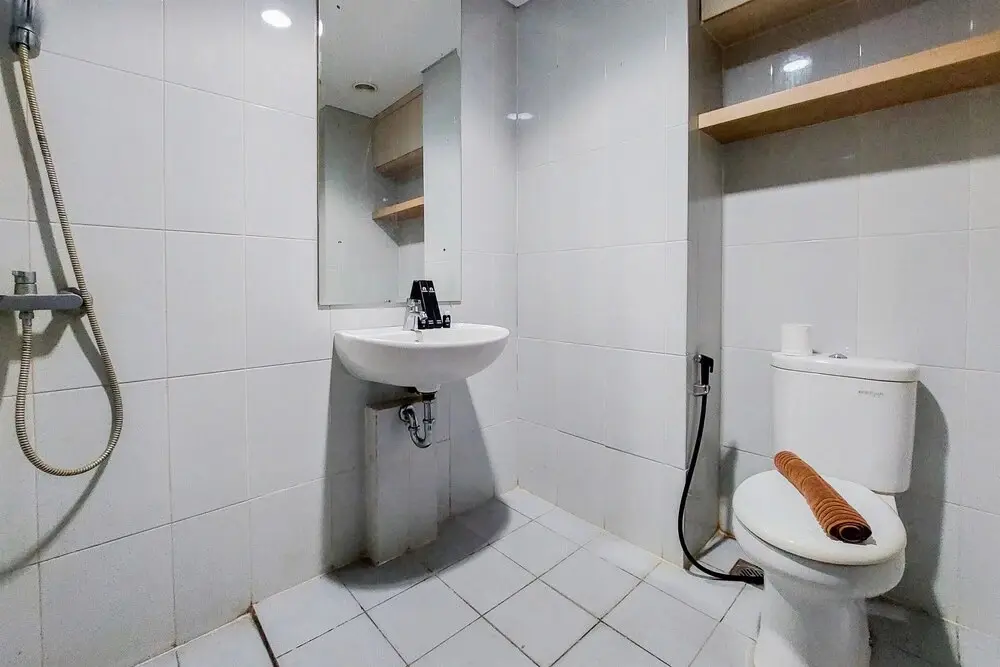 Бандунг: Minimalist Spacious Studio Room At Apartment Galeri Ciumbuleuit 1