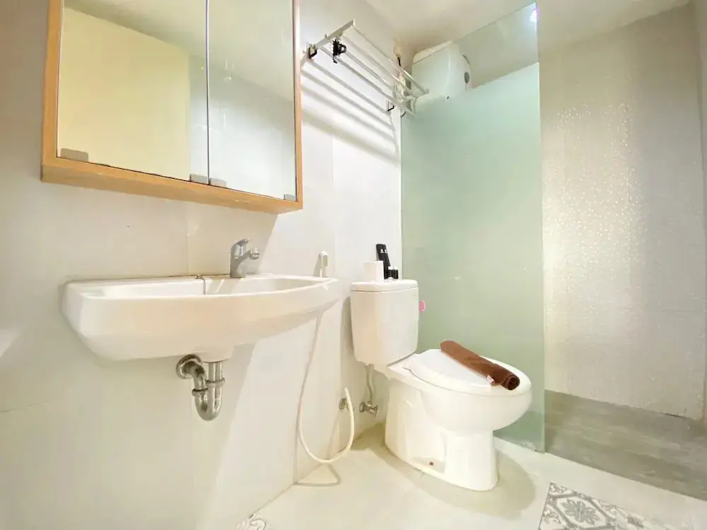 Бандунг: Spacious 1BR Apartment with Extra Room at Parahyangan Residence Bandung