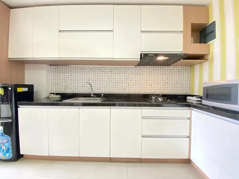 Бандунг: Spacious 1BR Apartment with Extra Room at Parahyangan Residence Bandung