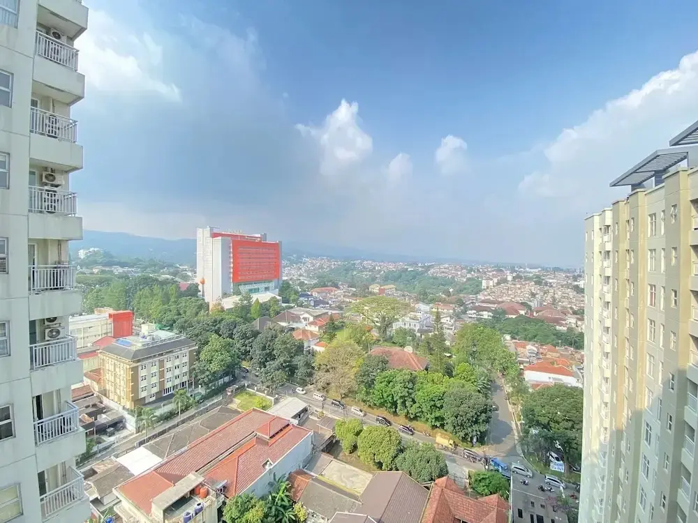 Бандунг: Homey Furnished 2Br Apartment At Parahyangan Residence