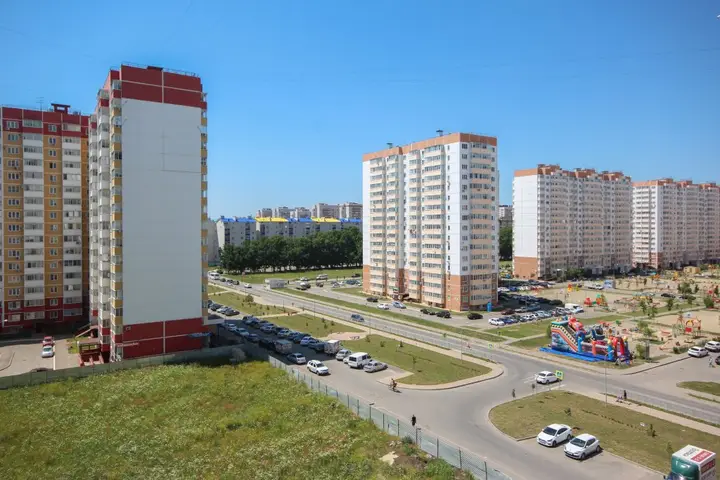 Краснодар: Etazhikvartiryi Na Cherkasskoj 64 Apartments