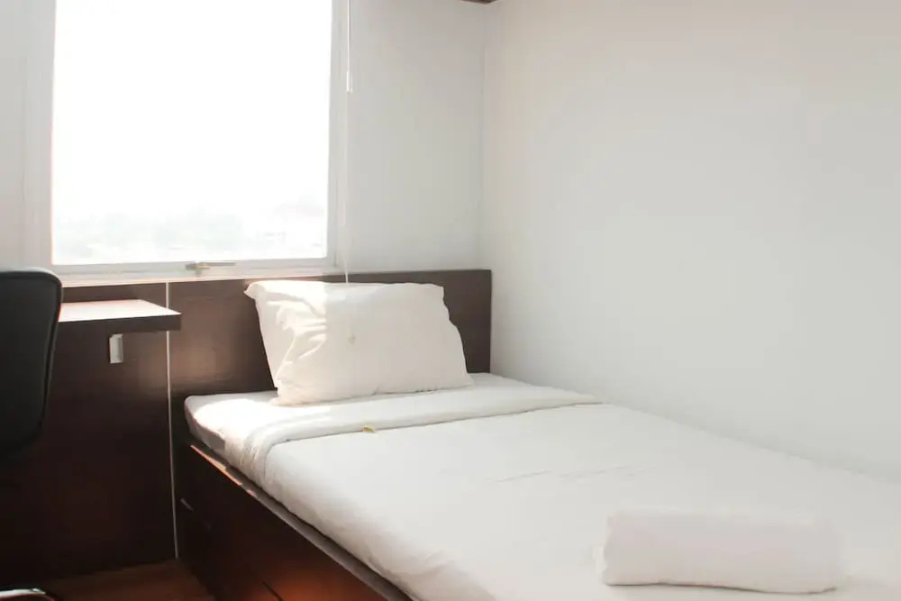 Бекаси: Homey And Minimalist 2Br At Patraland Urbano Apartment