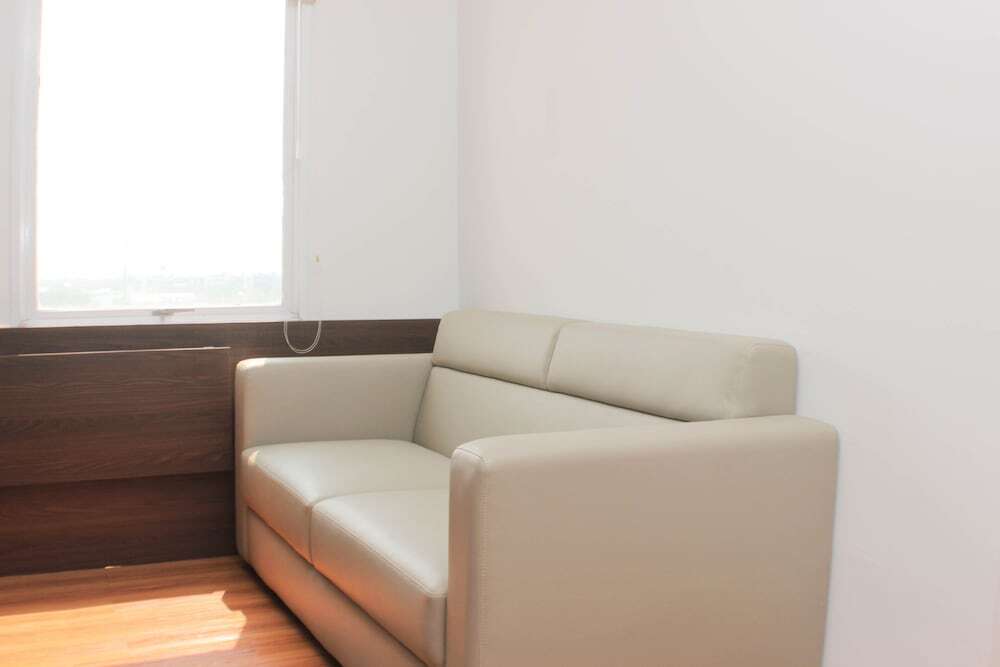 Бекаси: Homey And Minimalist 2Br At Patraland Urbano Apartment