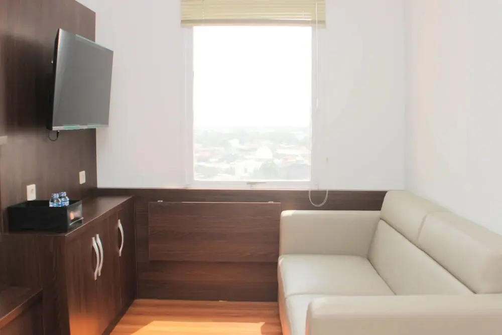 Бекаси: Homey And Minimalist 2Br At Patraland Urbano Apartment