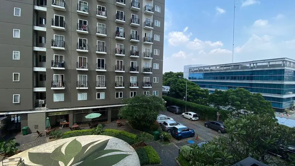 Джакарта: Nice And Elegant Studio At Sunter Park View Apartment