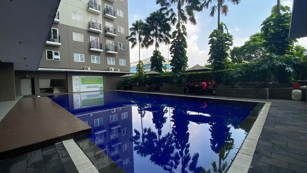 Джакарта: Nice And Elegant Studio At Sunter Park View Apartment