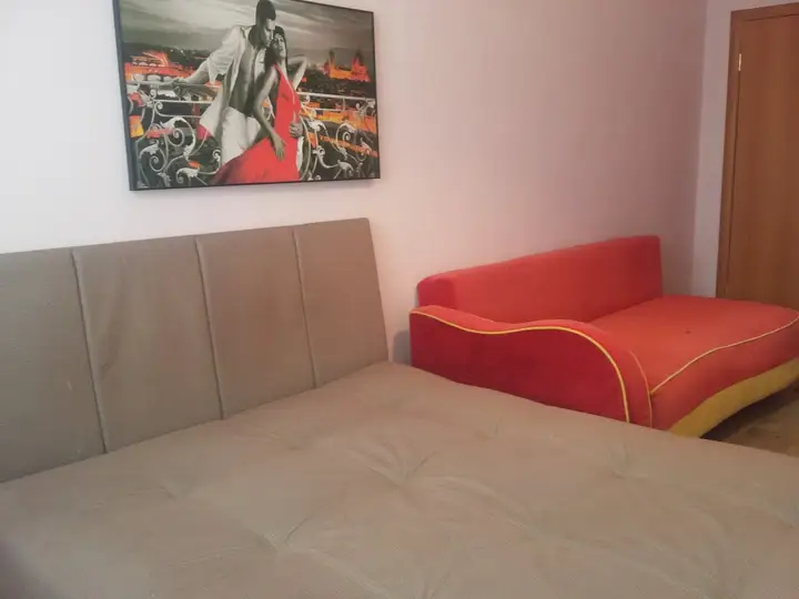 Краснодар: Etazhikvartiryi Na Geroev Razvedchikov 22 Apartments