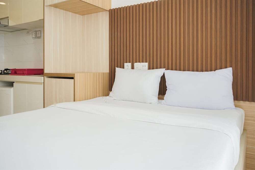 Legok: Comfy And Minimalist Studio At Sky House Bsd Apartment