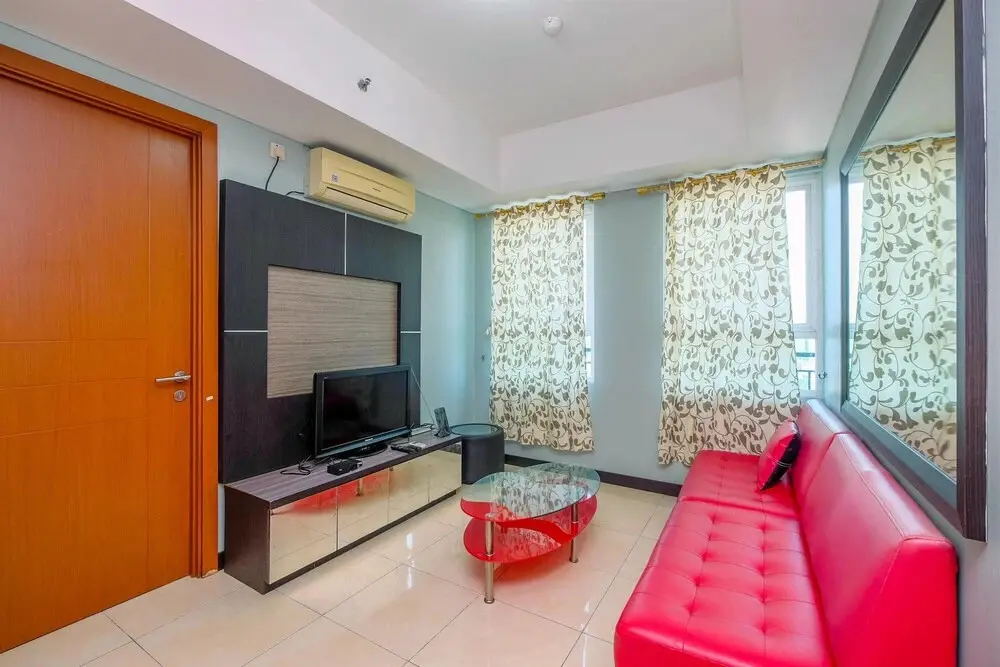 Джакарта: Simple And Comfort 2Br With Extra Room At Mt Haryono Square Apartment