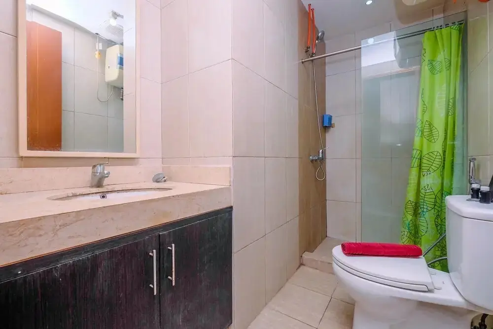 Джакарта: Simple And Comfort 2Br With Extra Room At Mt Haryono Square Apartment
