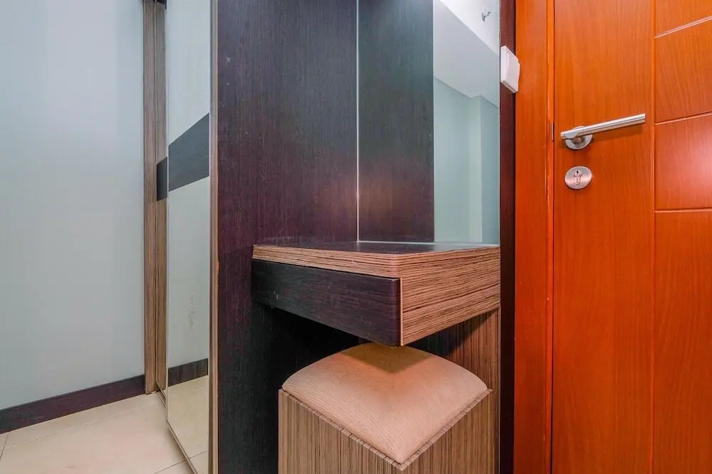 Джакарта: Simple And Comfort 2Br With Extra Room At Mt Haryono Square Apartment