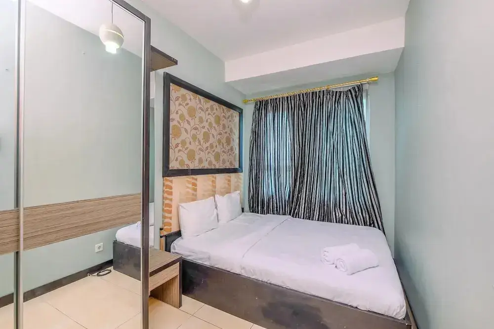 Simple And Comfort 2Br With Extra Room At Mt Haryono Square Apartment — фото 1