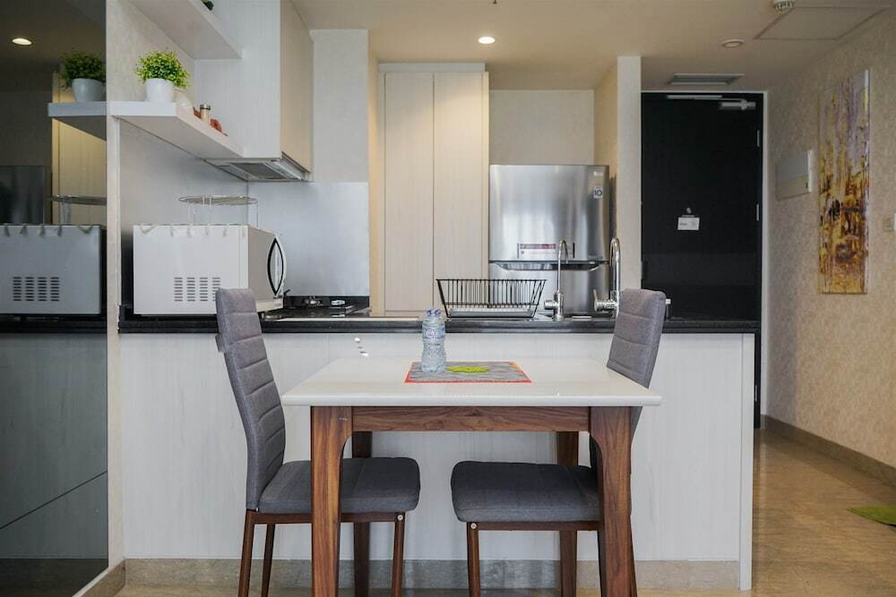 Legok: Minimalist And Cozy 1Br At Branz Bsd City Apartment